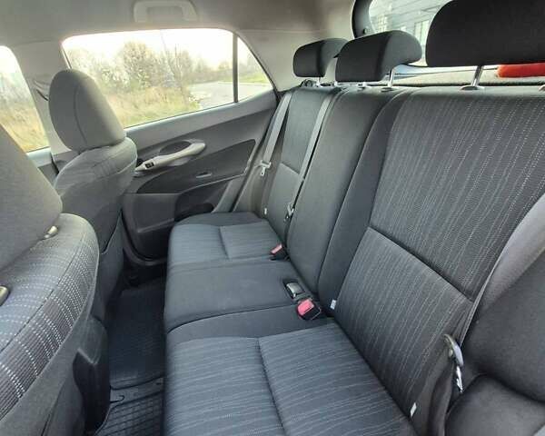 Черный Тойота Аурис, объемом двигателя 1.6 л и пробегом 134 тыс. км за 6900 $, фото 36 на Automoto.ua