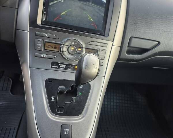 Черный Тойота Аурис, объемом двигателя 1.6 л и пробегом 134 тыс. км за 6900 $, фото 8 на Automoto.ua