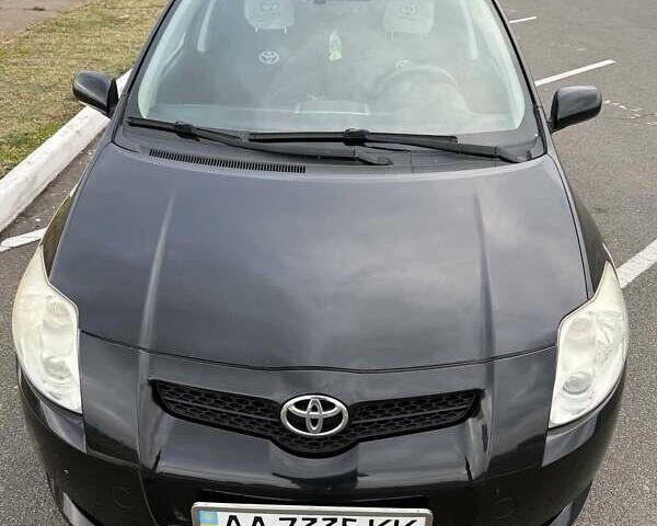 Черный Тойота Аурис, объемом двигателя 1.6 л и пробегом 113 тыс. км за 6000 $, фото 1 на Automoto.ua