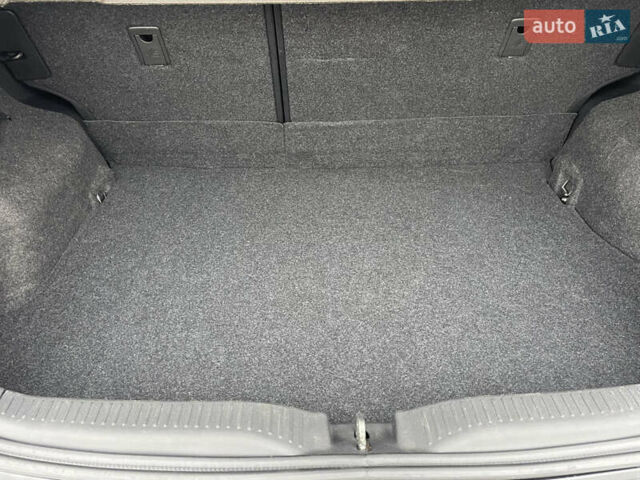 Черный Тойота Аурис, объемом двигателя 1.6 л и пробегом 122 тыс. км за 6800 $, фото 35 на Automoto.ua