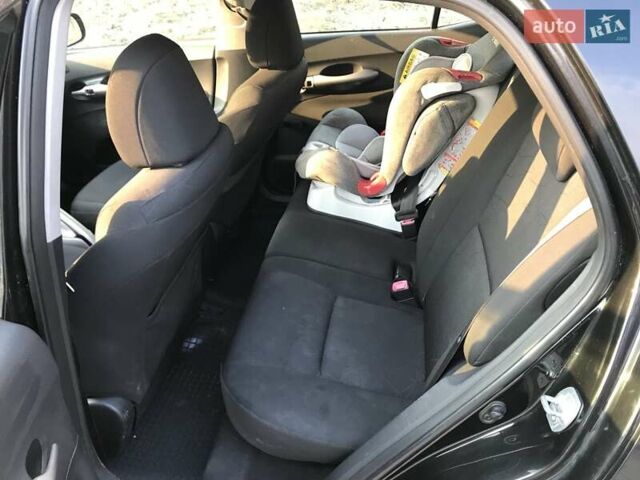 Черный Тойота Аурис, объемом двигателя 1.6 л и пробегом 141 тыс. км за 6200 $, фото 8 на Automoto.ua