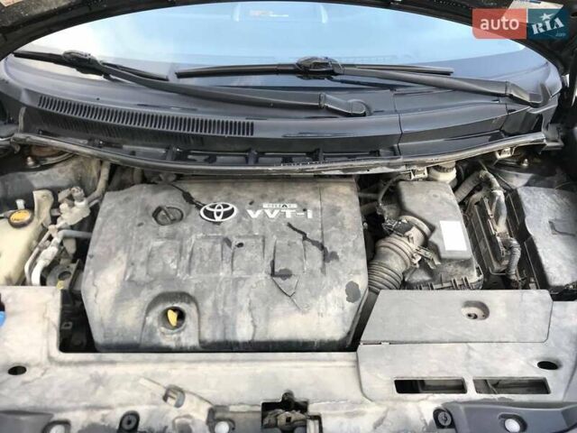 Черный Тойота Аурис, объемом двигателя 1.6 л и пробегом 141 тыс. км за 6200 $, фото 17 на Automoto.ua