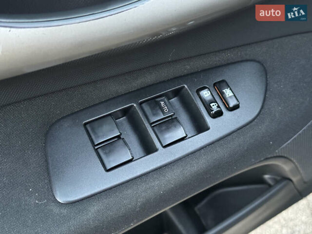 Черный Тойота Аурис, объемом двигателя 1.6 л и пробегом 113 тыс. км за 7400 $, фото 20 на Automoto.ua