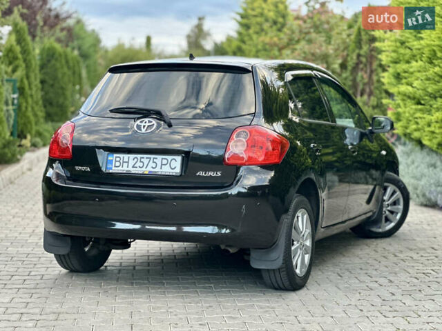 Черный Тойота Аурис, объемом двигателя 1.6 л и пробегом 159 тыс. км за 8200 $, фото 3 на Automoto.ua