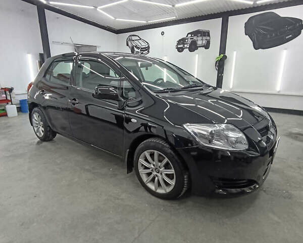Чорний Тойота Ауріс, об'ємом двигуна 1.6 л та пробігом 187 тис. км за 6200 $, фото 1 на Automoto.ua
