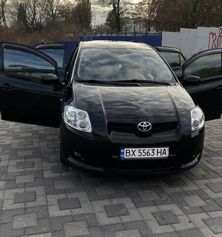 Черный Тойота Аурис, объемом двигателя 1.6 л и пробегом 180 тыс. км за 6600 $, фото 13 на Automoto.ua