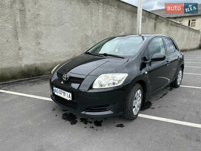 Черный Тойота Аурис, объемом двигателя 1.6 л и пробегом 183 тыс. км за 6450 $, фото 3 на Automoto.ua