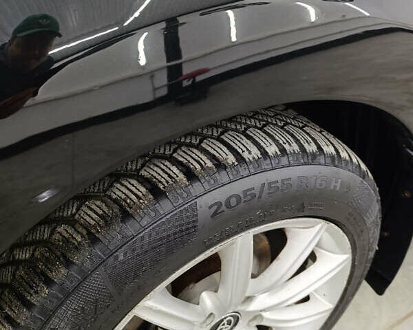 Чорний Тойота Ауріс, об'ємом двигуна 1.6 л та пробігом 187 тис. км за 6200 $, фото 12 на Automoto.ua