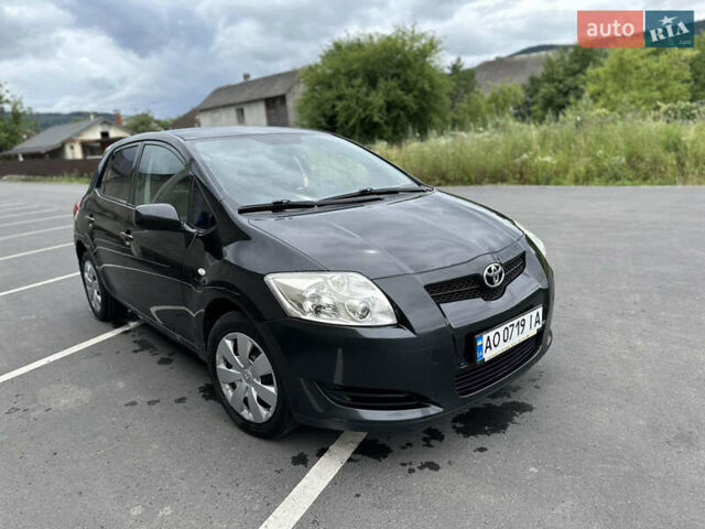 Черный Тойота Аурис, объемом двигателя 1.6 л и пробегом 183 тыс. км за 6450 $, фото 2 на Automoto.ua