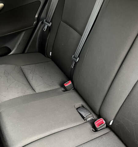 Черный Тойота Аурис, объемом двигателя 1.6 л и пробегом 180 тыс. км за 6600 $, фото 9 на Automoto.ua