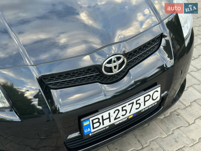 Черный Тойота Аурис, объемом двигателя 1.6 л и пробегом 159 тыс. км за 8200 $, фото 18 на Automoto.ua