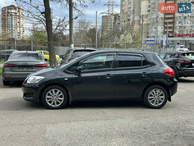 Черный Тойота Аурис, объемом двигателя 1.6 л и пробегом 156 тыс. км за 8200 $, фото 5 на Automoto.ua