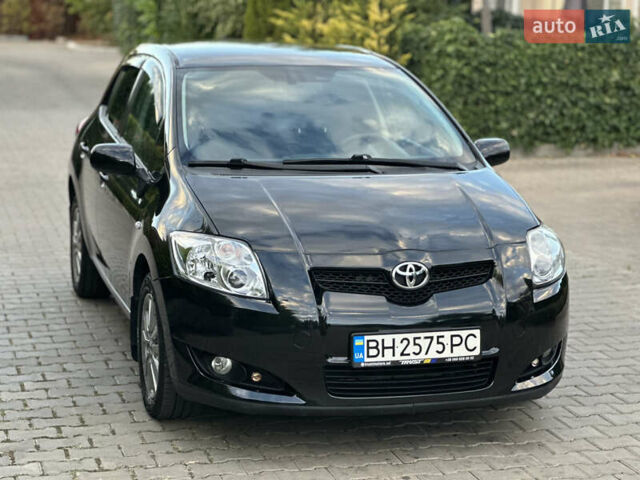 Черный Тойота Аурис, объемом двигателя 1.6 л и пробегом 159 тыс. км за 8200 $, фото 16 на Automoto.ua