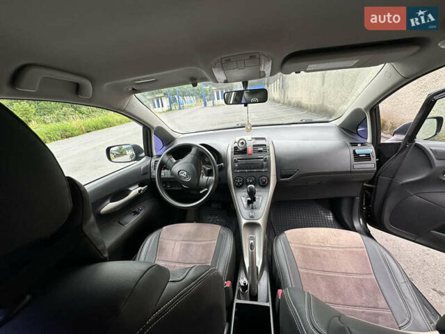 Черный Тойота Аурис, объемом двигателя 1.6 л и пробегом 183 тыс. км за 6450 $, фото 9 на Automoto.ua