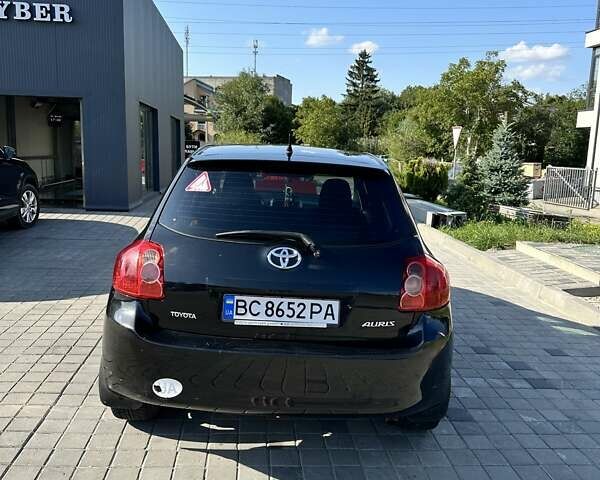 Черный Тойота Аурис, объемом двигателя 1.6 л и пробегом 180 тыс. км за 7200 $, фото 7 на Automoto.ua