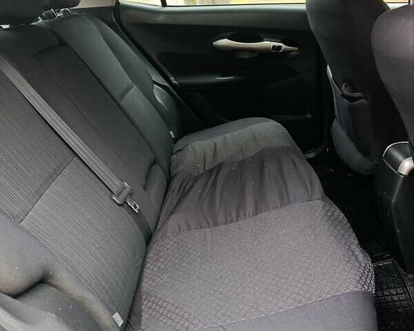 Чорний Тойота Ауріс, об'ємом двигуна 1.6 л та пробігом 154 тис. км за 6700 $, фото 8 на Automoto.ua