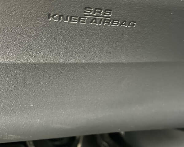 Черный Тойота Аурис, объемом двигателя 1.6 л и пробегом 122 тыс. км за 6800 $, фото 33 на Automoto.ua