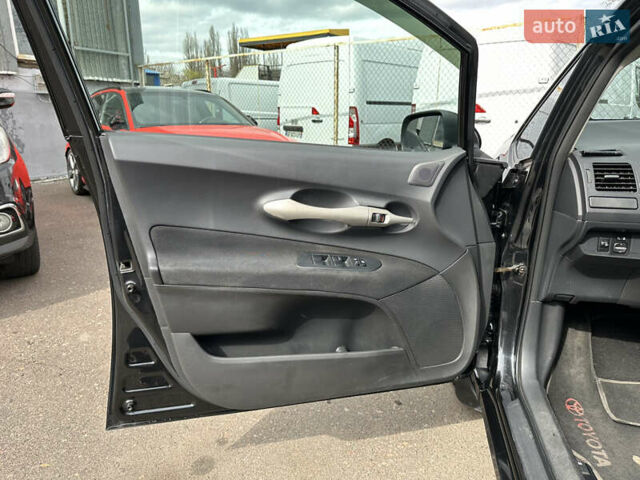 Черный Тойота Аурис, объемом двигателя 1.6 л и пробегом 156 тыс. км за 8200 $, фото 11 на Automoto.ua