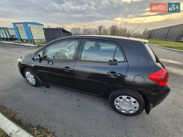 Черный Тойота Аурис, объемом двигателя 1.6 л и пробегом 134 тыс. км за 6900 $, фото 19 на Automoto.ua