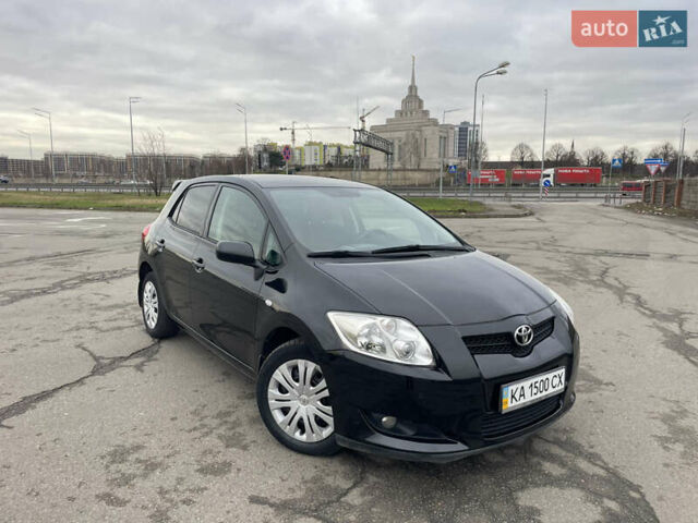 Черный Тойота Аурис, объемом двигателя 1.6 л и пробегом 122 тыс. км за 6800 $, фото 7 на Automoto.ua