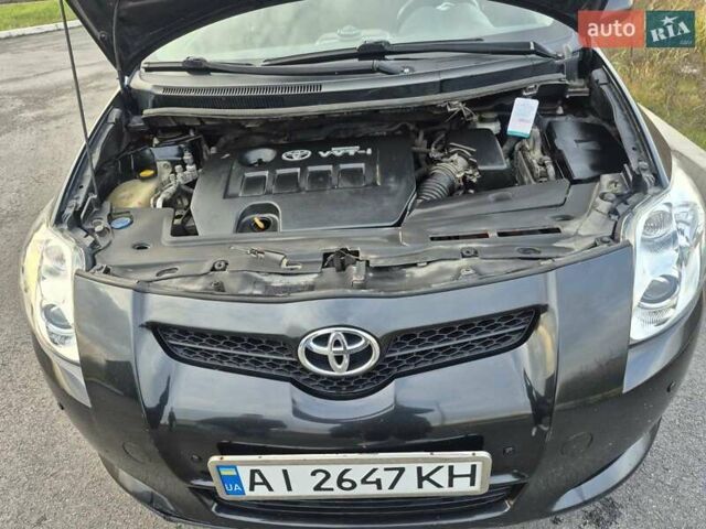 Черный Тойота Аурис, объемом двигателя 1.6 л и пробегом 134 тыс. км за 6900 $, фото 38 на Automoto.ua