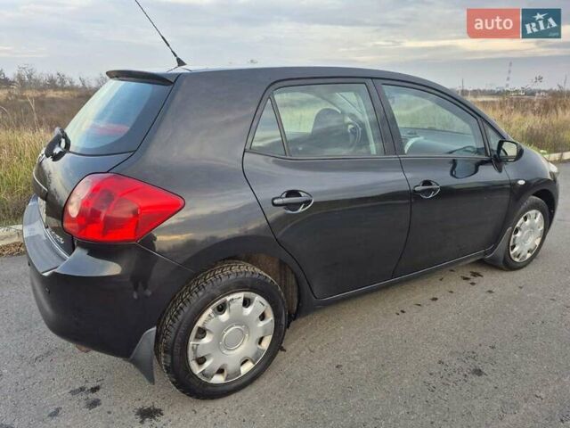 Черный Тойота Аурис, объемом двигателя 1.6 л и пробегом 134 тыс. км за 6900 $, фото 3 на Automoto.ua