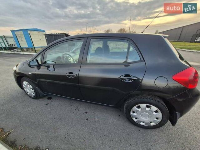 Черный Тойота Аурис, объемом двигателя 1.6 л и пробегом 134 тыс. км за 6900 $, фото 16 на Automoto.ua