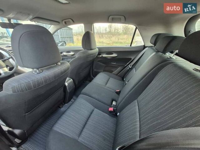 Черный Тойота Аурис, объемом двигателя 1.6 л и пробегом 134 тыс. км за 6900 $, фото 32 на Automoto.ua