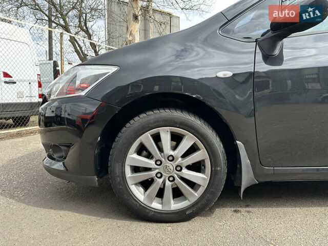 Черный Тойота Аурис, объемом двигателя 1.6 л и пробегом 156 тыс. км за 8200 $, фото 7 на Automoto.ua