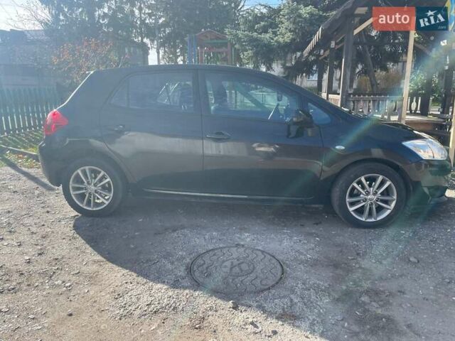 Чорний Тойота Ауріс, об'ємом двигуна 1.36 л та пробігом 380 тис. км за 5700 $, фото 2 на Automoto.ua