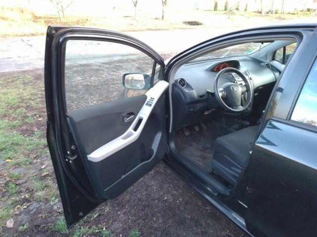 Черный Тойота Аурис, объемом двигателя 1.3 л и пробегом 162 тыс. км за 6500 $, фото 8 на Automoto.ua