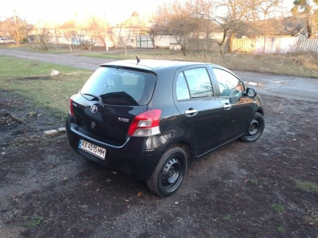 Черный Тойота Аурис, объемом двигателя 1.3 л и пробегом 162 тыс. км за 6500 $, фото 3 на Automoto.ua