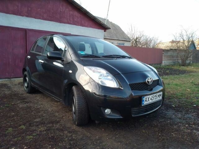 Черный Тойота Аурис, объемом двигателя 1.3 л и пробегом 162 тыс. км за 6500 $, фото 1 на Automoto.ua