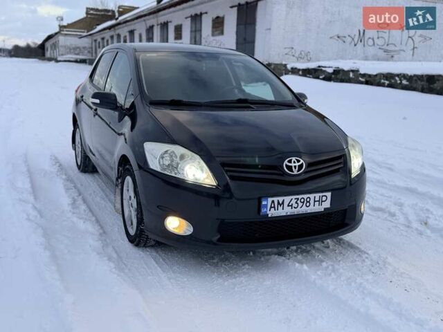 Чорний Тойота Ауріс, об'ємом двигуна 1.6 л та пробігом 156 тис. км за 8800 $, фото 8 на Automoto.ua