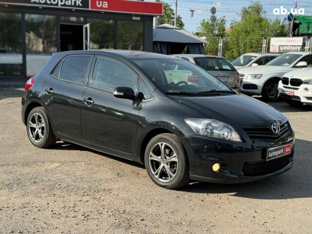 Черный Тойота Аурис, объемом двигателя 1.6 л и пробегом 187 тыс. км за 9990 $, фото 2 на Automoto.ua