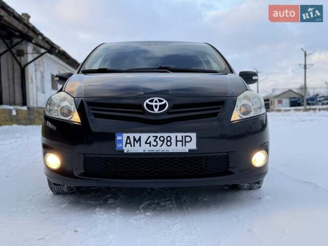 Чорний Тойота Ауріс, об'ємом двигуна 1.6 л та пробігом 156 тис. км за 8800 $, фото 15 на Automoto.ua