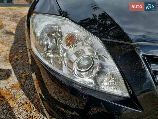 Чорний Тойота Ауріс, об'ємом двигуна 1.6 л та пробігом 201 тис. км за 10500 $, фото 4 на Automoto.ua