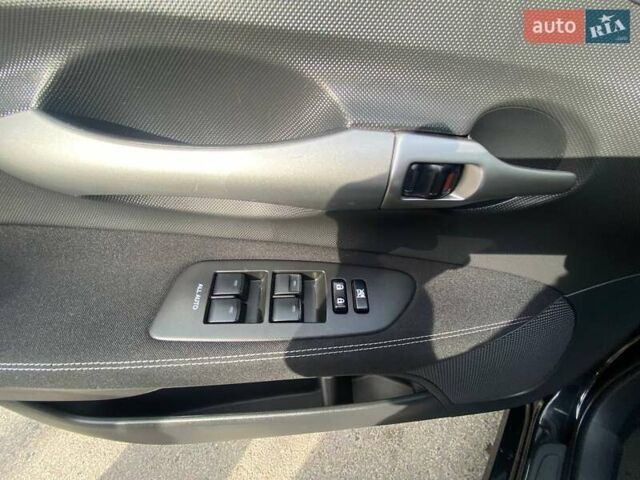 Черный Тойота Аурис, объемом двигателя 1.8 л и пробегом 235 тыс. км за 10500 $, фото 13 на Automoto.ua