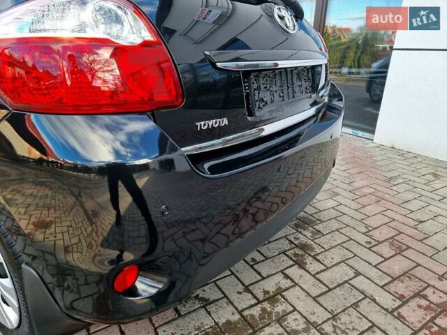 Черный Тойота Аурис, объемом двигателя 1.6 л и пробегом 142 тыс. км за 10200 $, фото 41 на Automoto.ua