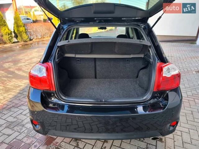 Черный Тойота Аурис, объемом двигателя 1.6 л и пробегом 142 тыс. км за 10200 $, фото 8 на Automoto.ua