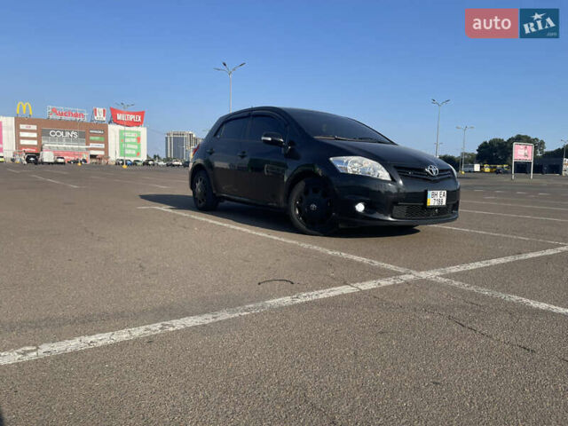 Черный Тойота Аурис, объемом двигателя 1.6 л и пробегом 117 тыс. км за 9200 $, фото 7 на Automoto.ua