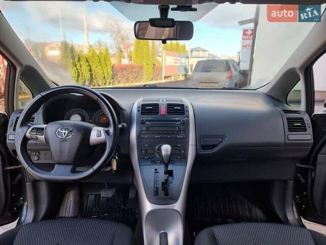 Черный Тойота Аурис, объемом двигателя 1.6 л и пробегом 142 тыс. км за 10200 $, фото 20 на Automoto.ua