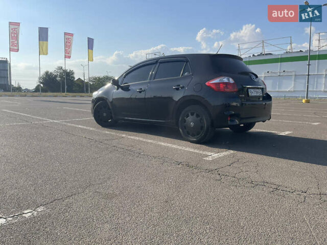 Черный Тойота Аурис, объемом двигателя 1.6 л и пробегом 117 тыс. км за 9200 $, фото 13 на Automoto.ua