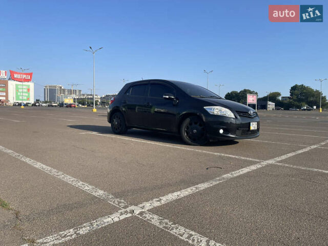 Черный Тойота Аурис, объемом двигателя 1.6 л и пробегом 117 тыс. км за 9200 $, фото 5 на Automoto.ua