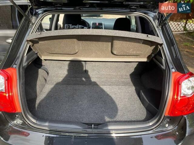 Чорний Тойота Ауріс, об'ємом двигуна 0 л та пробігом 240 тис. км за 10500 $, фото 18 на Automoto.ua