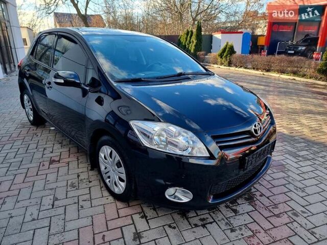 Черный Тойота Аурис, объемом двигателя 1.6 л и пробегом 142 тыс. км за 10200 $, фото 16 на Automoto.ua