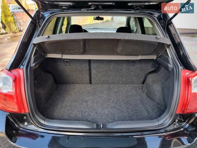 Черный Тойота Аурис, объемом двигателя 1.6 л и пробегом 142 тыс. км за 10200 $, фото 9 на Automoto.ua