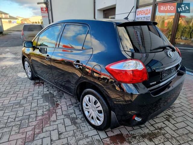 Черный Тойота Аурис, объемом двигателя 1.6 л и пробегом 142 тыс. км за 10200 $, фото 13 на Automoto.ua