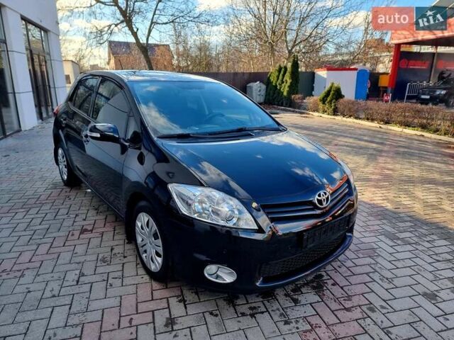 Черный Тойота Аурис, объемом двигателя 1.6 л и пробегом 142 тыс. км за 10200 $, фото 18 на Automoto.ua