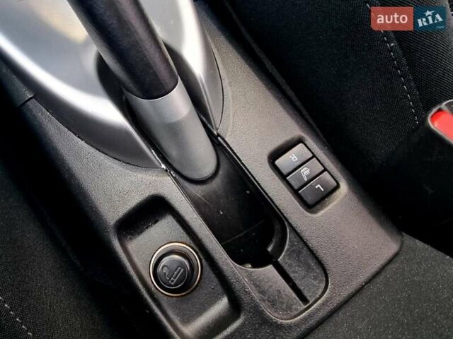 Черный Тойота Аурис, объемом двигателя 1.6 л и пробегом 142 тыс. км за 10200 $, фото 26 на Automoto.ua